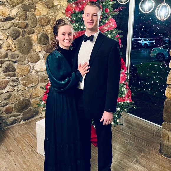 Meet your Posher, Kirstan - Picture 1 of 1